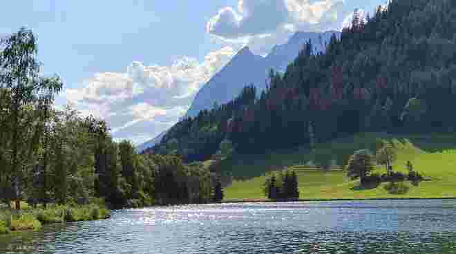 Glitzern am See
