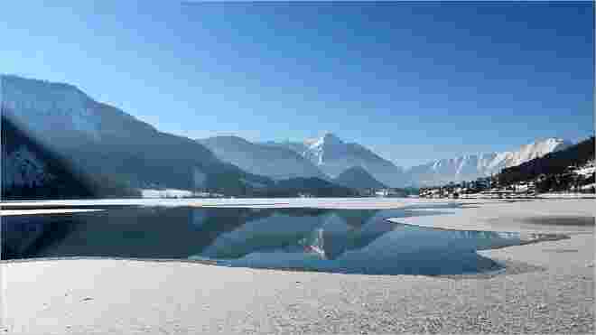 Das "Steirische Meer" friert zu