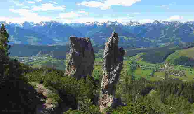 Markante Felsen und Panoramablick