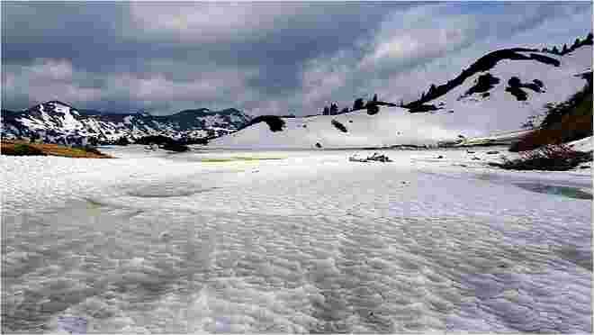Am noch winterlichen Plannersee