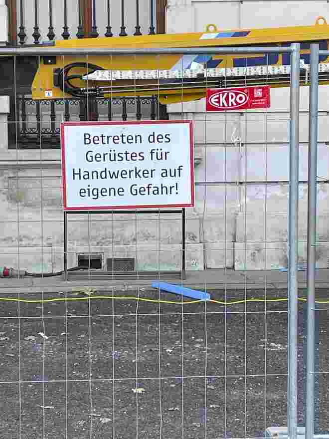 Vor dem Schloss Belvedere