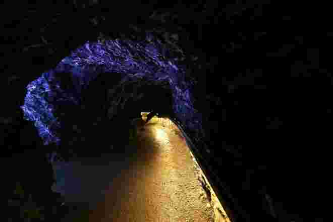 Mystischer Tunnel