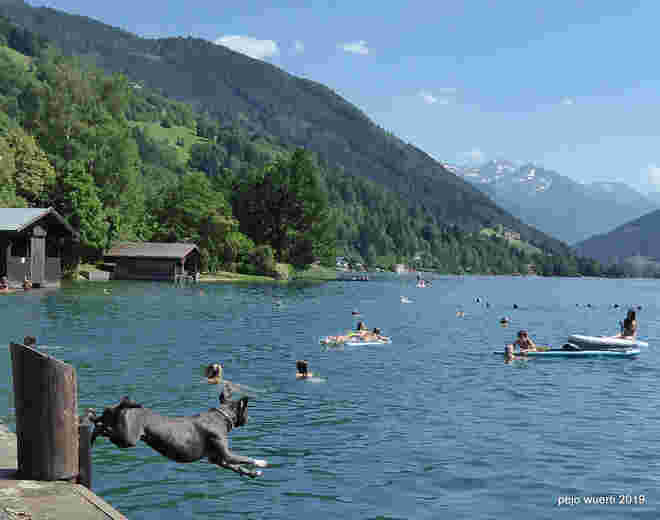 Ab geht´s in kühlende Nass