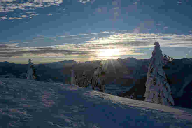 Ankündigung eines sonnigen Wintertages