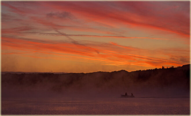 Morgenrot am Wallersee
