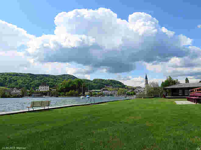 Sonnenfenster überm Strandbad Mattsee