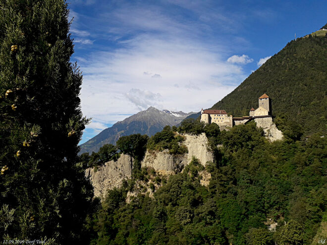 Schloss Tirol