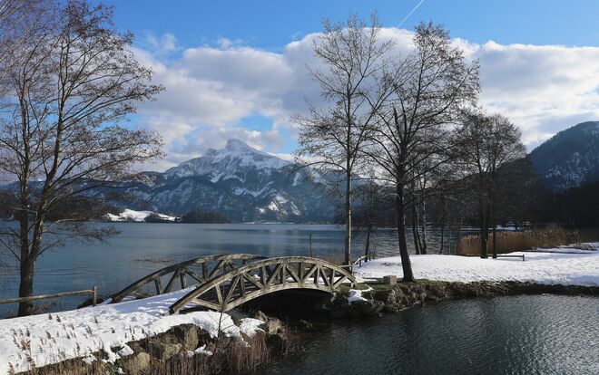 Brücke zwischen zwei Seen
