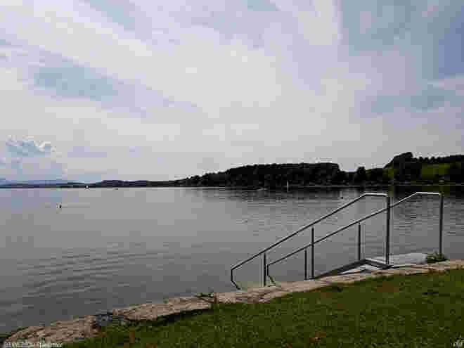 Ob sich jemand ins Wasser wagt?