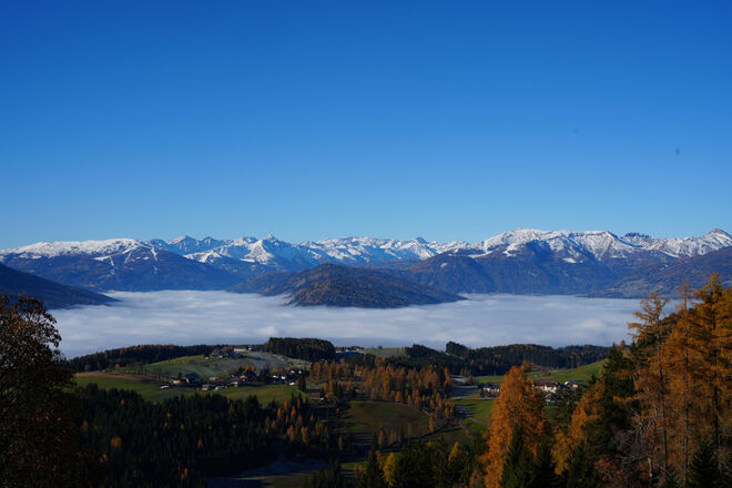 Mur- und Taurachtal unter dem Nebel