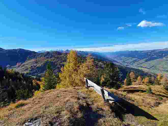Bankerl mit Aussicht ins Salzachtal
