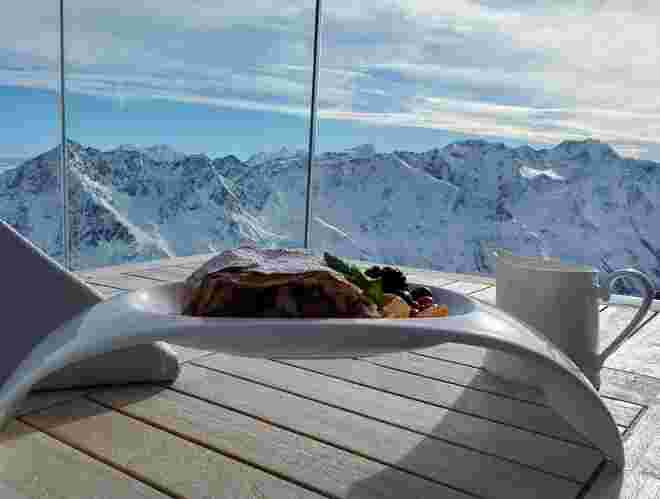 Kulinarische Erlebnis auf 3048 Meter Höhe