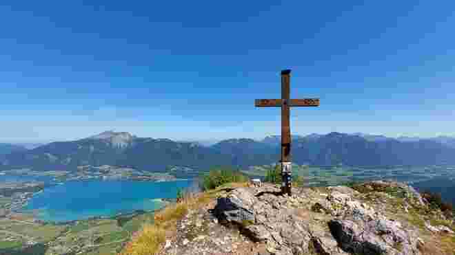 Sparber über dem Wolfgangsee 