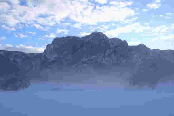 Nebelschleier unter der Drachenwand 