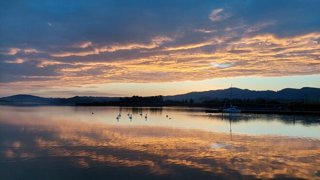 Welch Farbenspiel zum Sonnenaufgang 