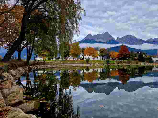 Herrliche herbstliche Spiegelung im Ritzensee