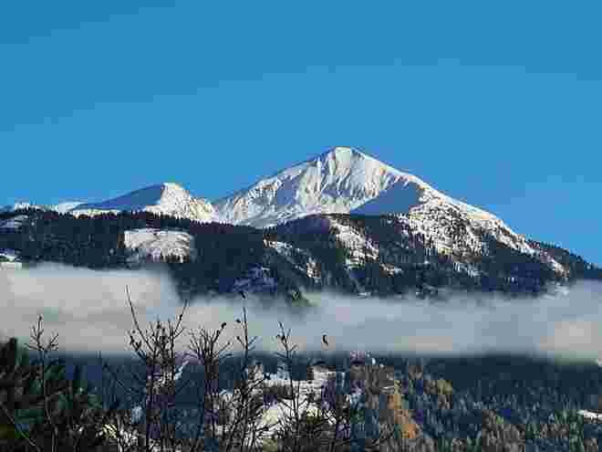 Neuschnee am Gumpeneck