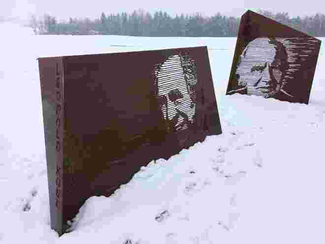 Kluge Köpfe im Schnee