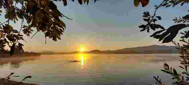 Sonnenaufgangsschwimmen