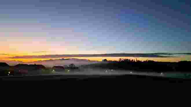 Die Nebel kriechen herein