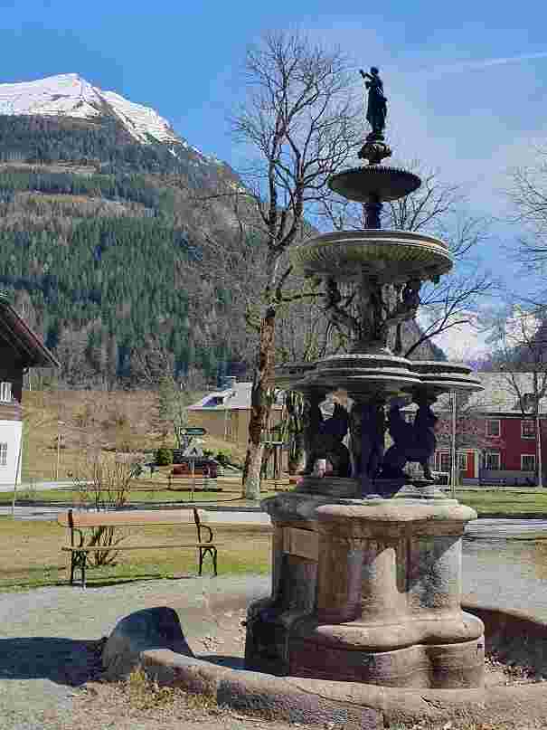 Der älteste gußeiserne Brunnen Europas i