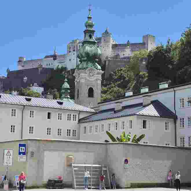 Vom Vorplatz der Festspielhäuser gesehen