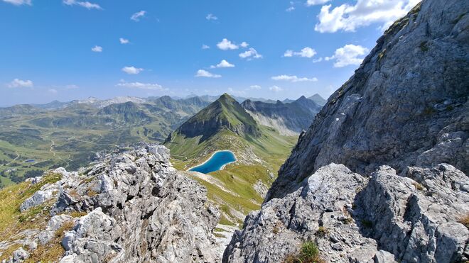 Weiter Blick vom Gamsspitzl