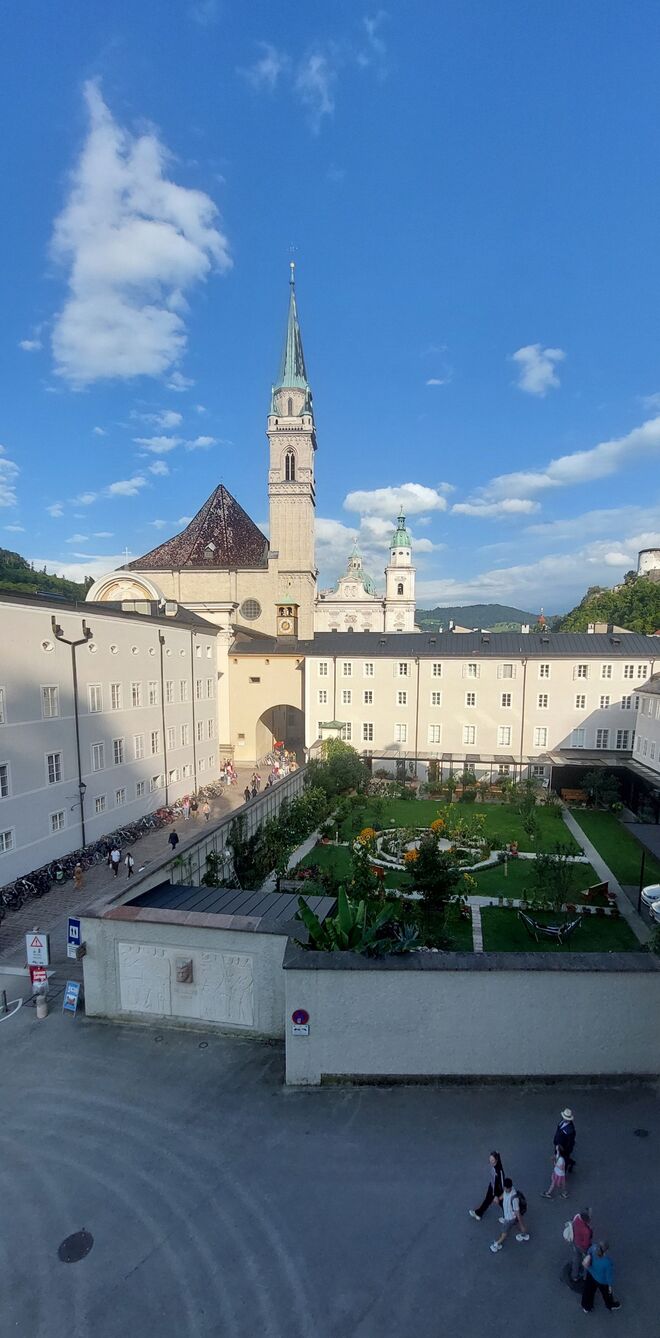 Blick aus dem Fenster Haus für Mozart