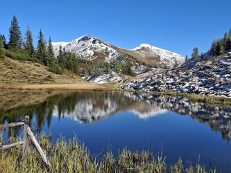 Herbsttag im Gebirge