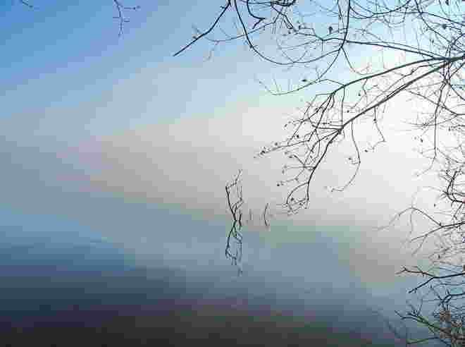 Ein Morgen in blauem Pastell