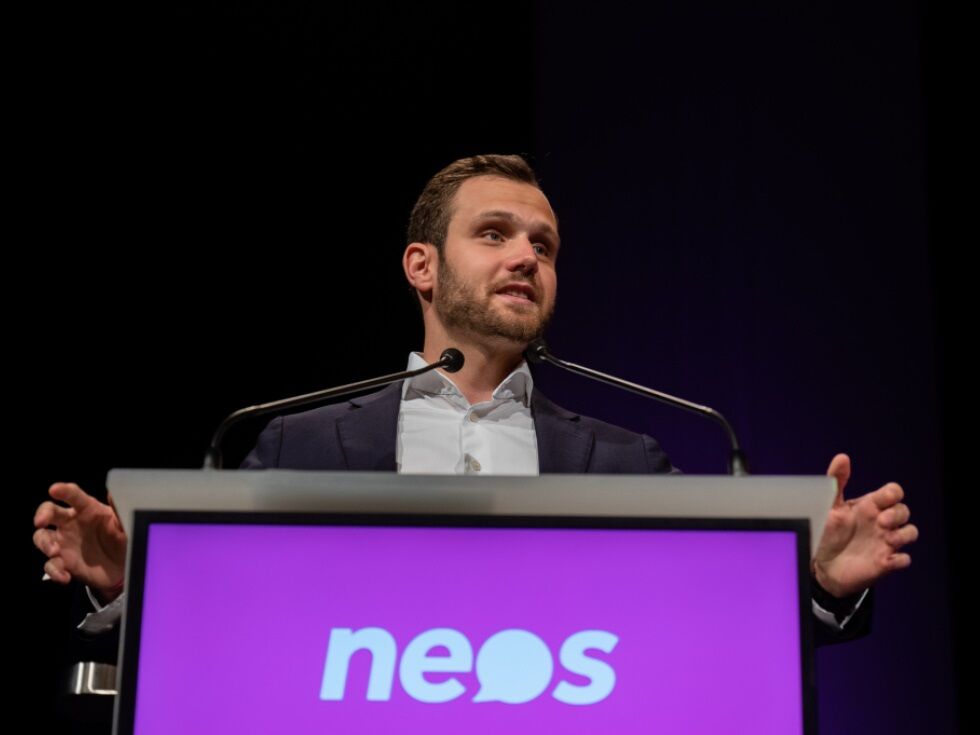 Felix Eypeltauer ponovno izvoljen za voditelja NEOS Zgornja Avstrija s 64,6 % glasov