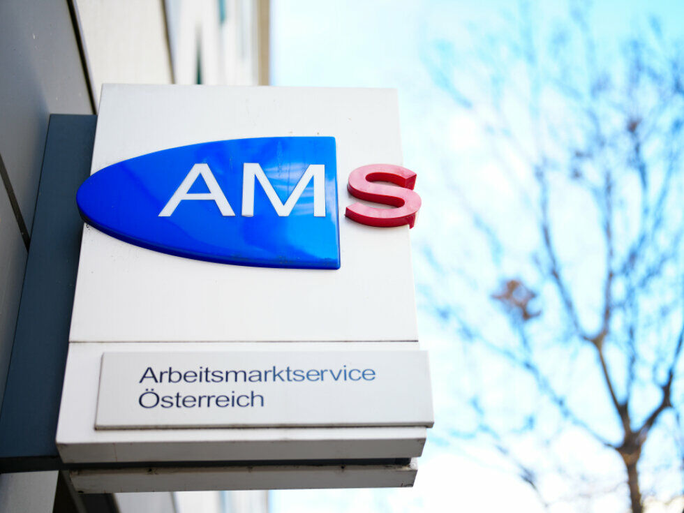 Arbeitsmarkt weiter durch schwache Konjunktur belastet