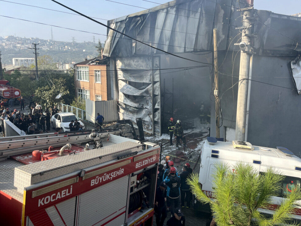 Sechs Tote bei Brand in Parfüm-Lagerhaus in der Türkei