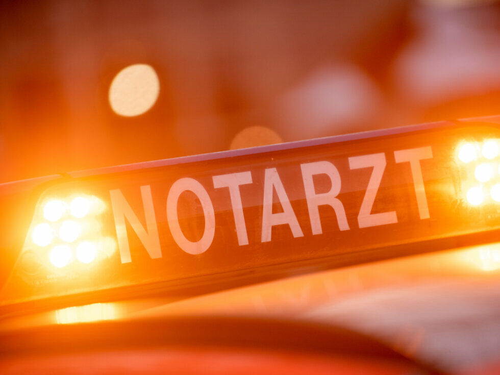 V prometni nesreči v Lienzu v vzhodni Tirolski zaradi vožnje pod vplivom alkohola trije poškodovani