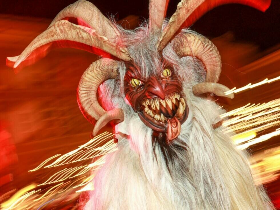 Zuschauer verletzen Krampus in Kärnten