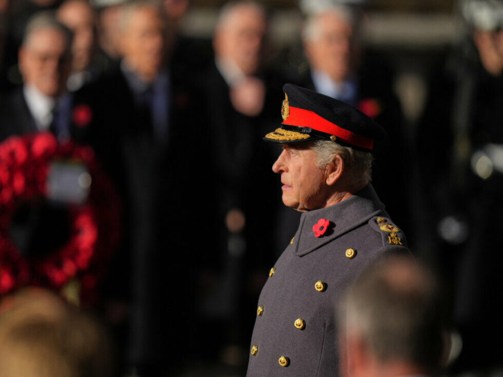 König Charles ehrt Gefallene der Weltkriege