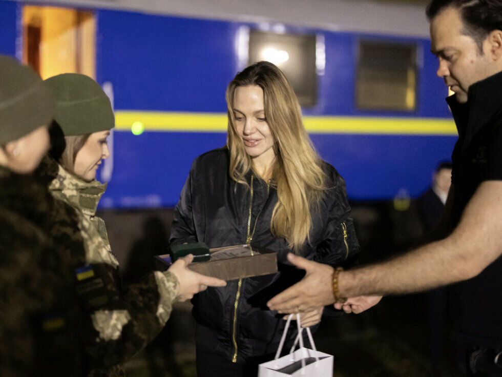 Hollywood-Star Jolie erlebte Drohnengefahr in Ukraine