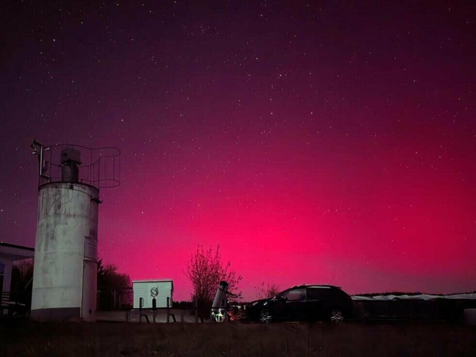 Helle Polarlichter über Österreich
