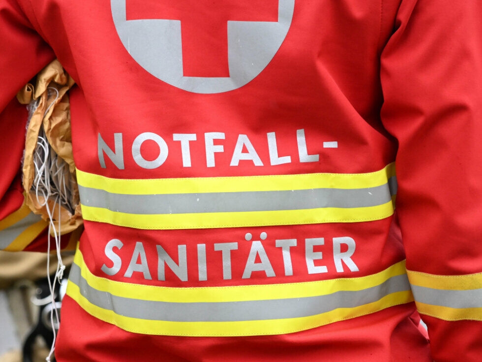 Fußgänger in OÖ in der Nacht von Auto überrollt