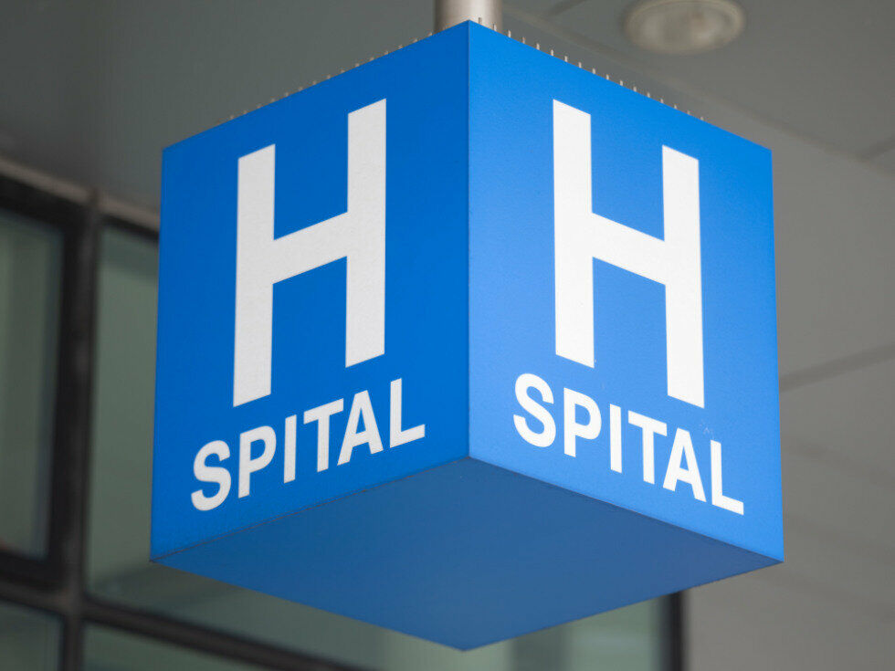 Direktor zdravstvene organizacije Zgornje Avstrije odstopil po smrti zavrnjene pacientke