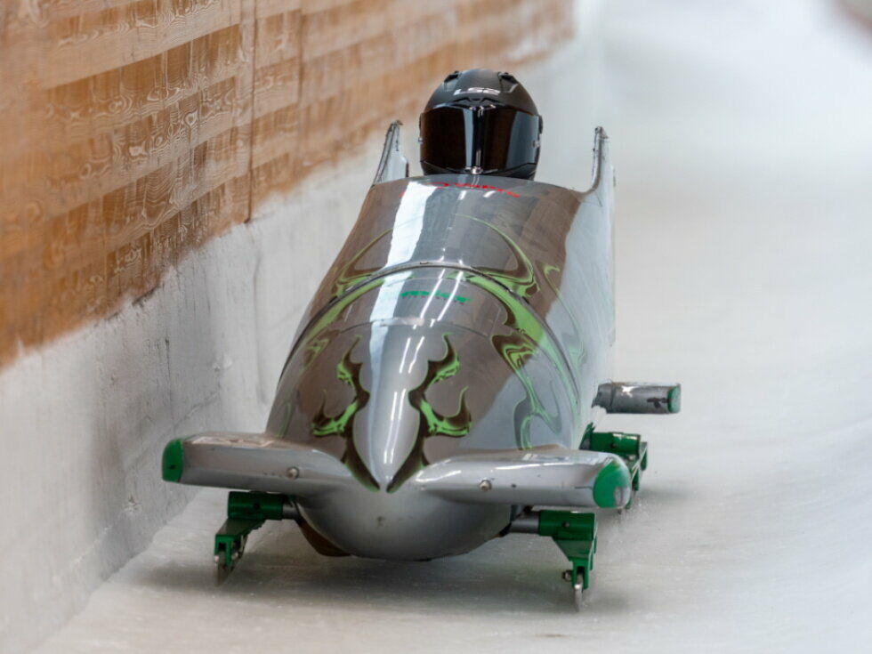 Svetovni pokal v bobu in skeletonu v Innsbrucku-Iglsu potrjen kljub težavam z ledeno progo za sankanje