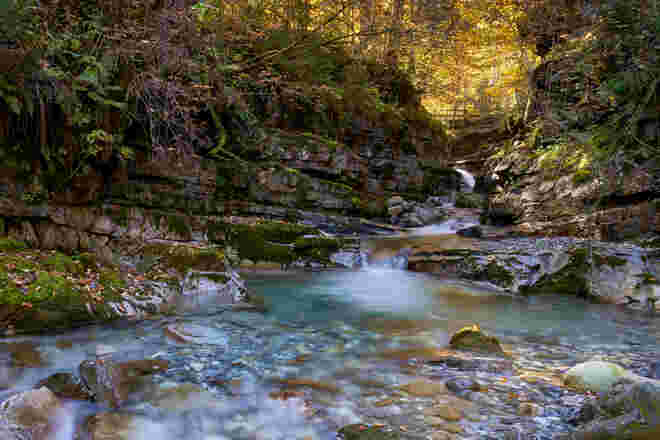 Der Fluss des Wassers im Laufe der Zeit