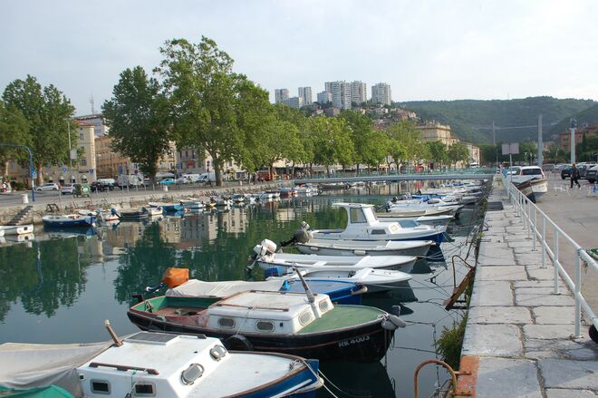 Boote im Mrtvi Kanal