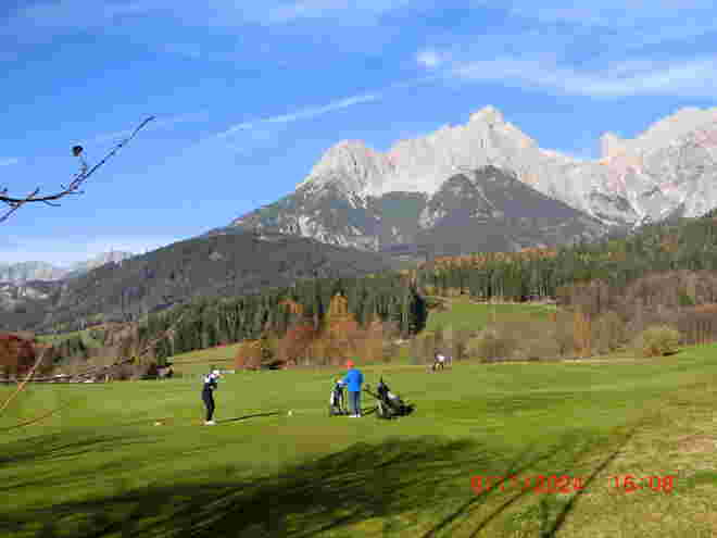 Golfplatz Urslautal mit Steinernen Meer