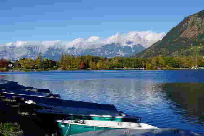 Blick über den Zeller See zum wolkenumkränzten Steinernen Meer