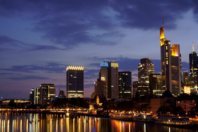 Skyline Frankfurt bei Nacht...