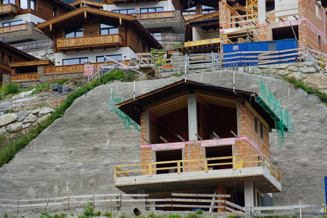 Schöne Heimat? Traumchalets für Holländer in Neukirchen???