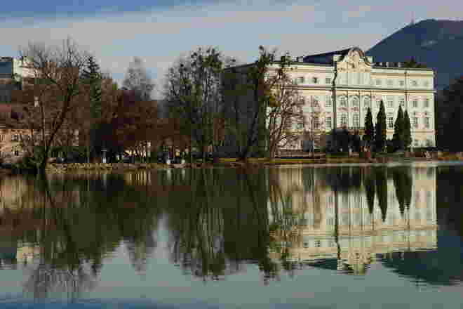 Das Schloss am Wasser in seiner ganzen Pracht