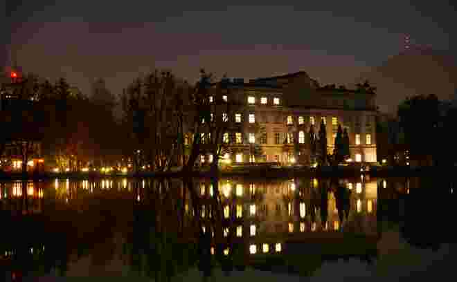 Schloss Leopoldskron bei Nacht