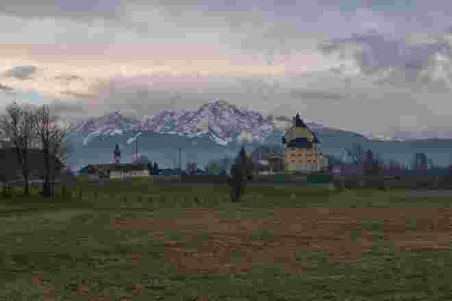 Elsbethen mit dem Schloss Goldenstein